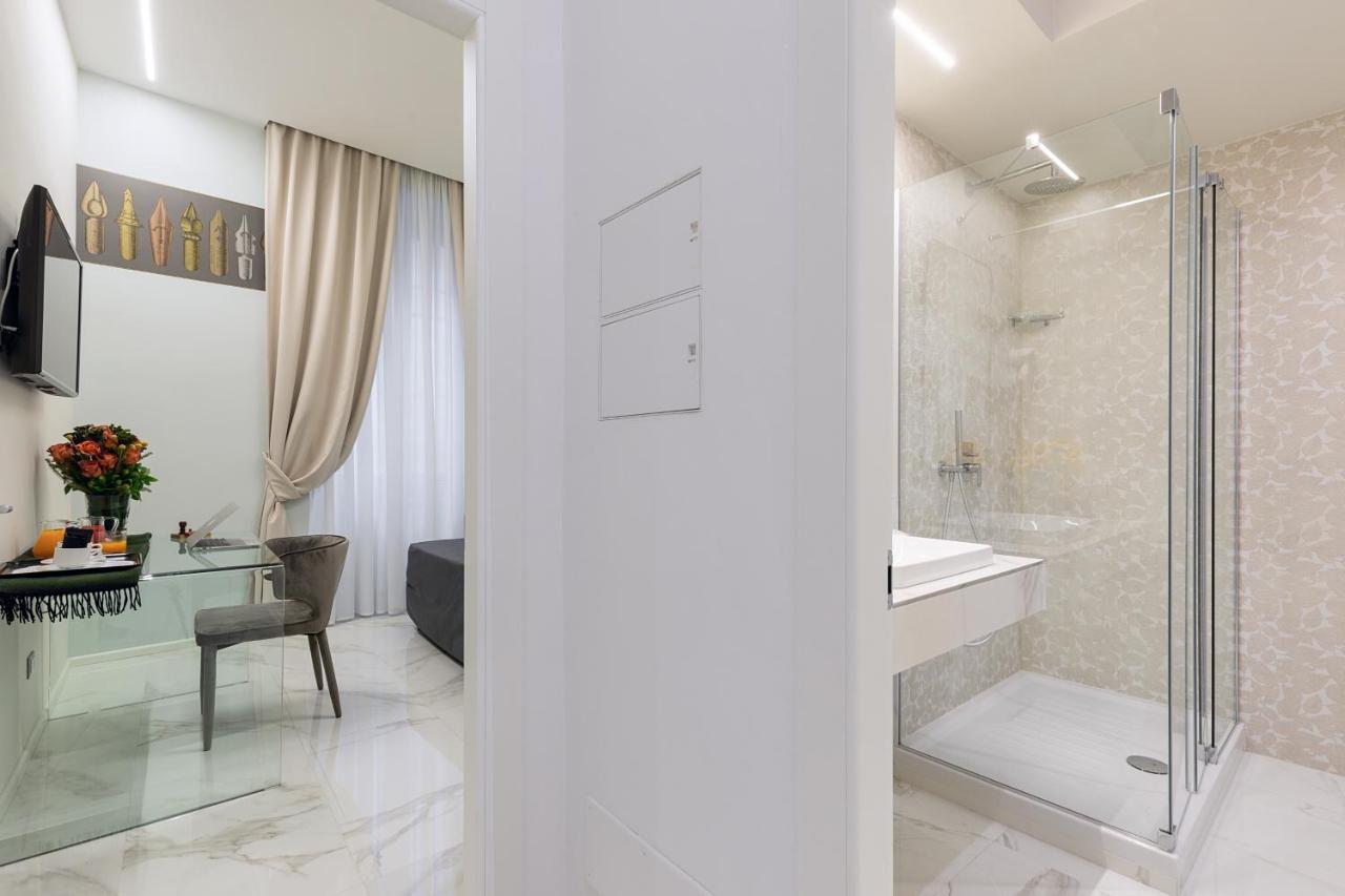 Cavour Suites Guest House โรม ภายนอก รูปภาพ