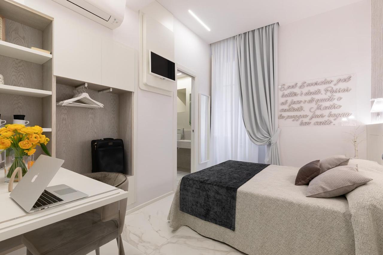 Cavour Suites Guest House โรม ภายนอก รูปภาพ
