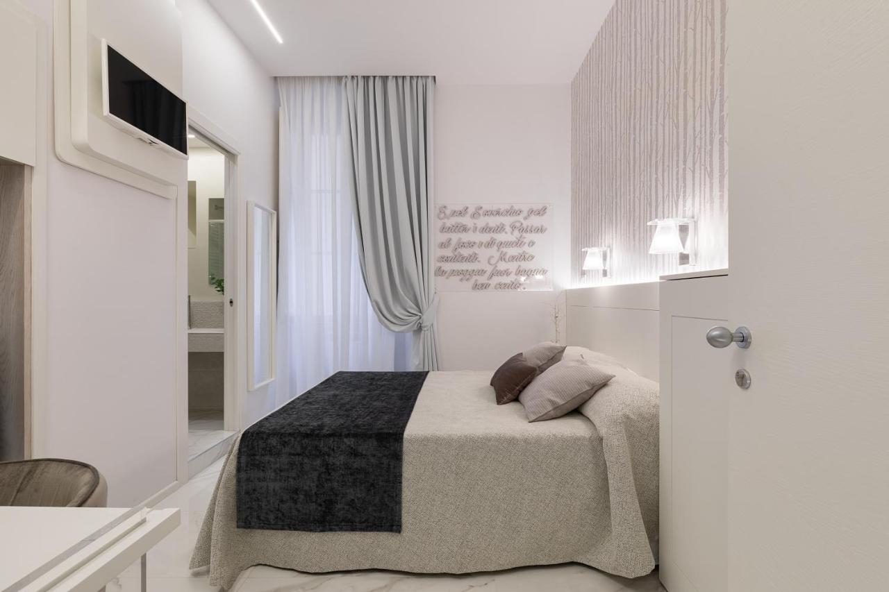 Cavour Suites Guest House โรม ภายนอก รูปภาพ