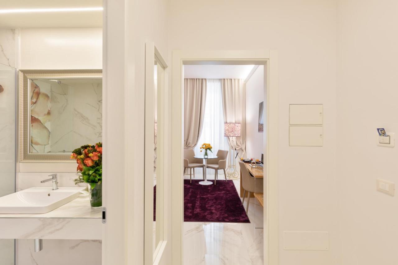 Cavour Suites Guest House โรม ภายนอก รูปภาพ