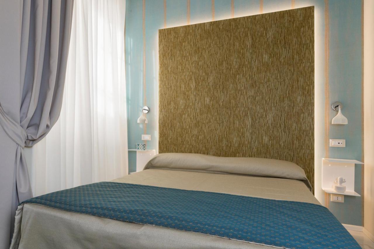 Cavour Suites Guest House โรม ภายนอก รูปภาพ