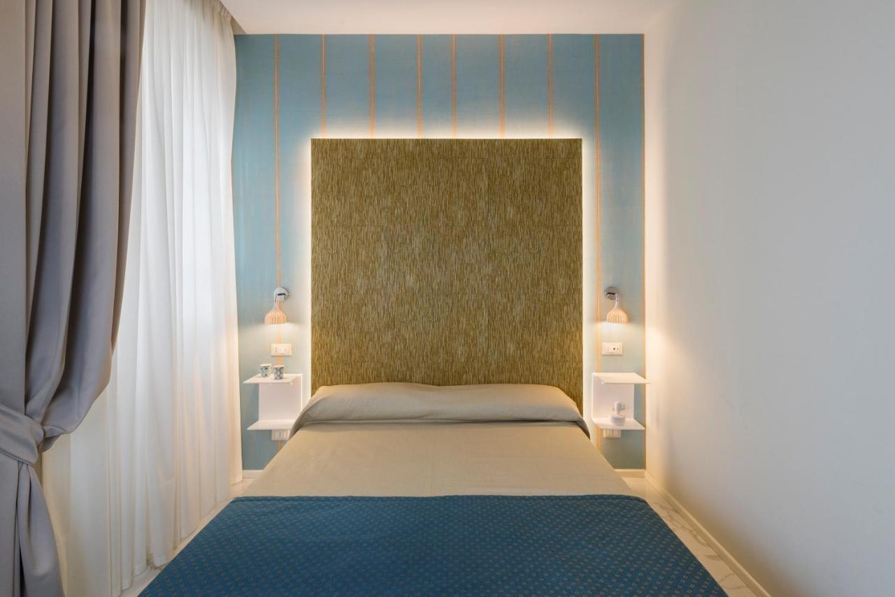 Cavour Suites Guest House โรม ภายนอก รูปภาพ
