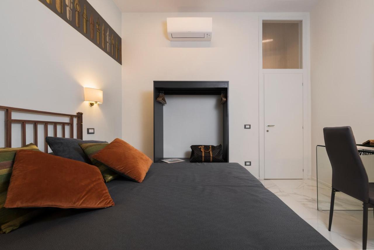 Cavour Suites Guest House โรม ภายนอก รูปภาพ